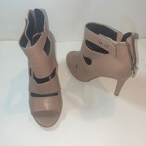 Trouvé beige open toe, cut out booties. Size 7 1/2